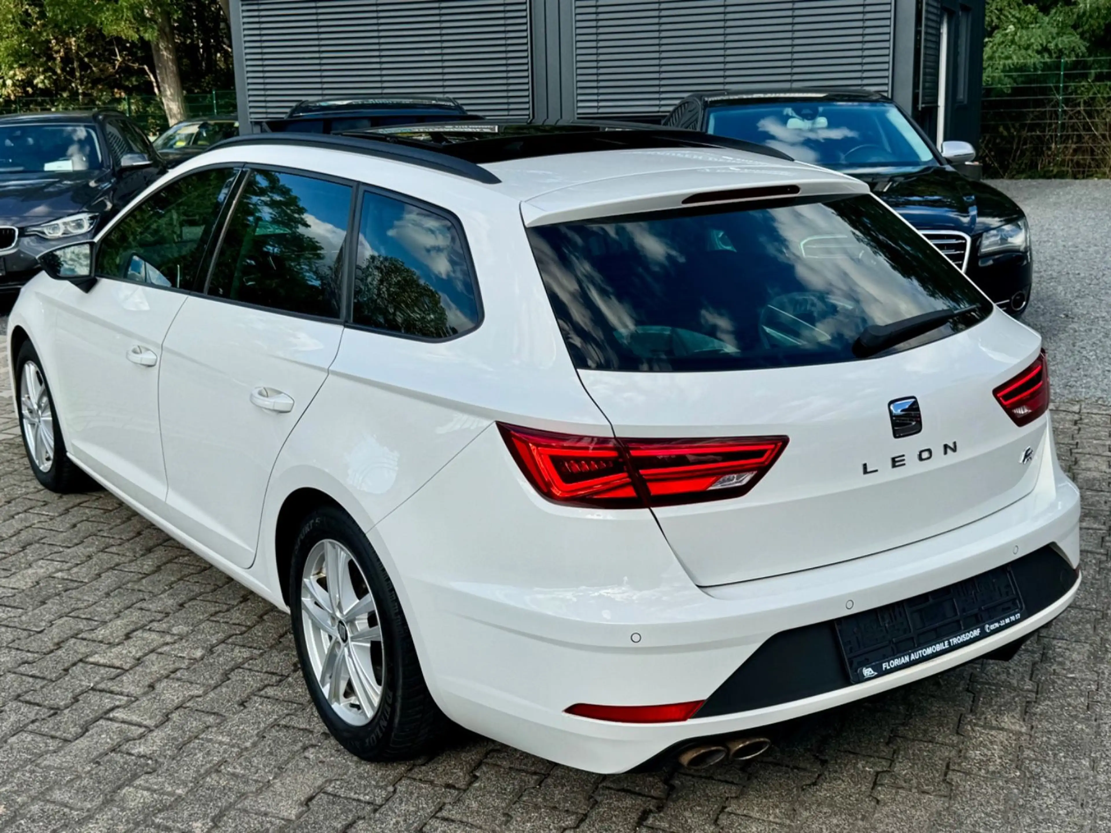 SEAT Leon ST FR Line 2.0 TDI Automatik*Leder*Panorama — photo 8