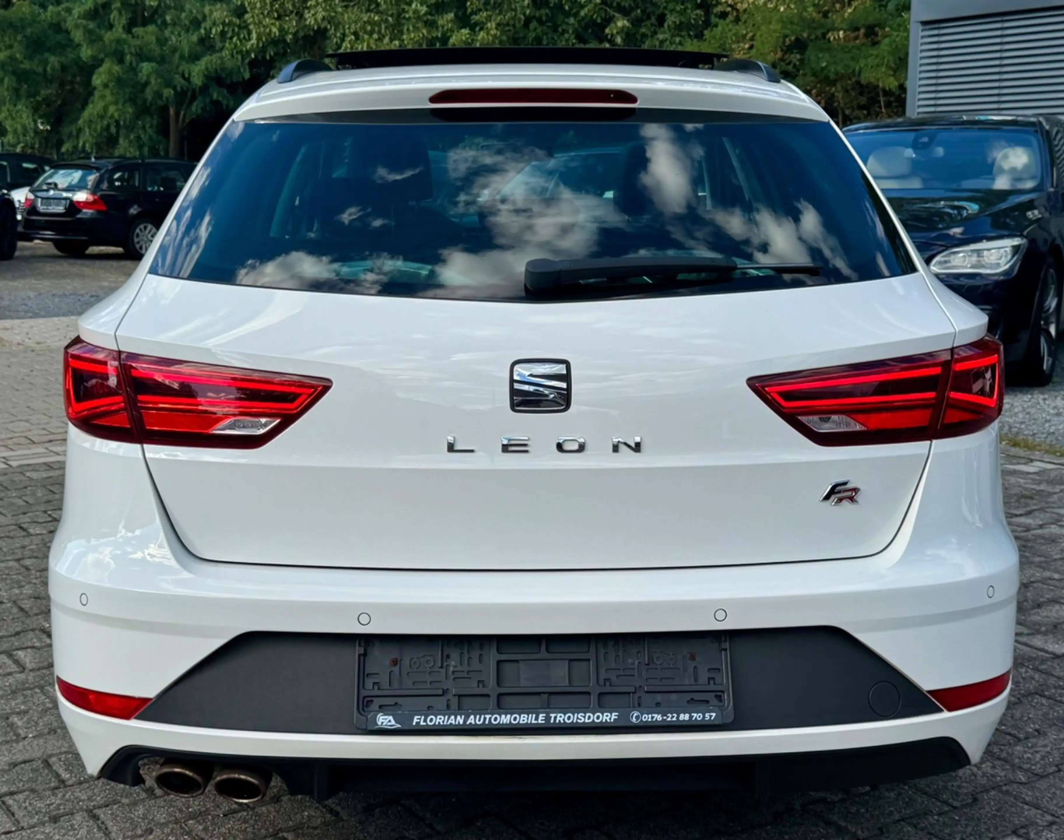 SEAT Leon ST FR Line 2.0 TDI Automatik*Leder*Panorama — photo 9