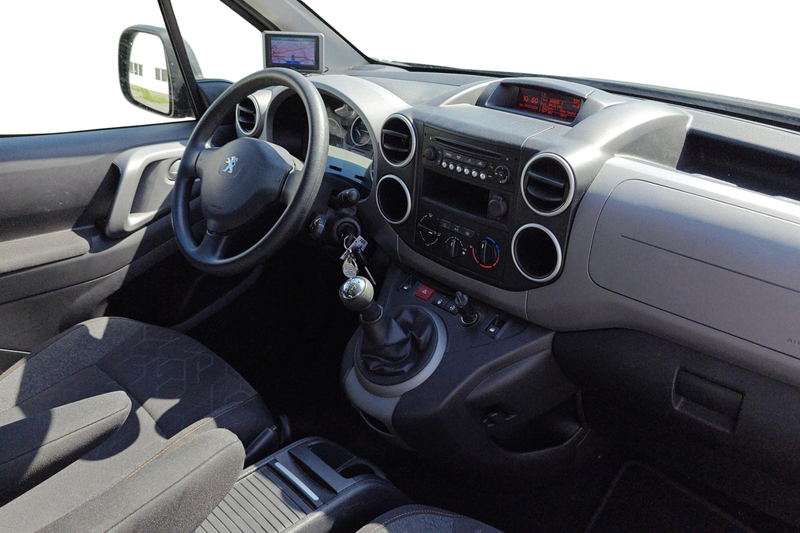 Peugeot Partner Tepee 1.2 PureTech 81kW S/S Tepee Style — photo 2