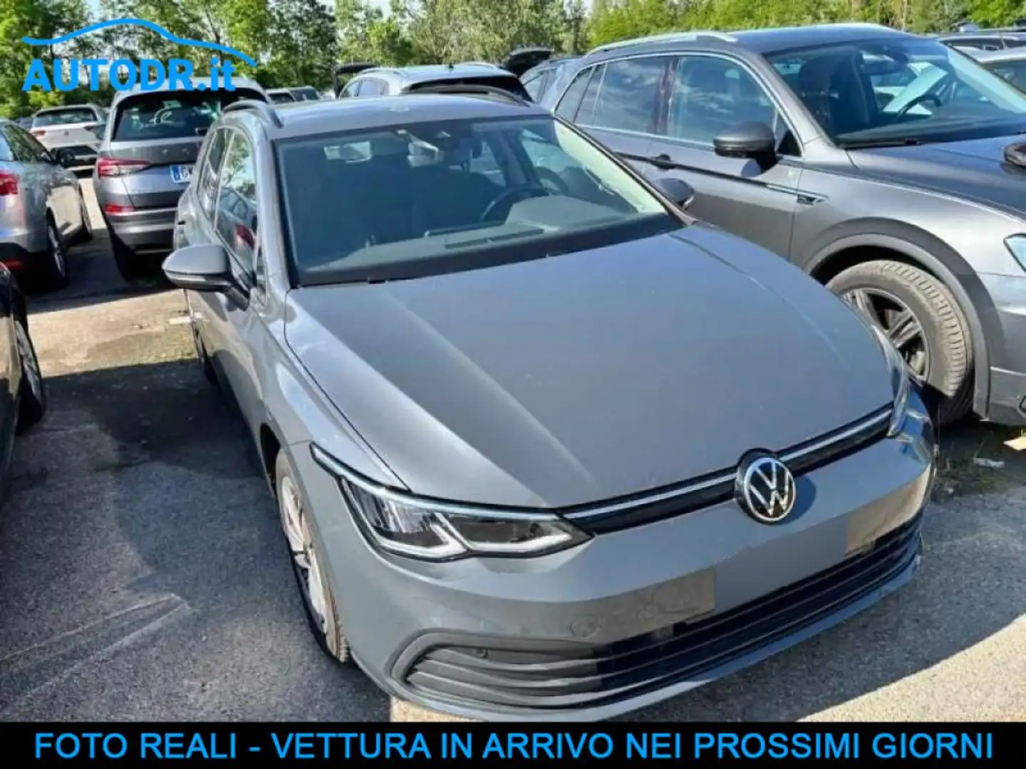 Volkswagen Golf Variant 2.0 TDI DSG Life Navi, Virtual, ACC, AppConnect Grigio - 2