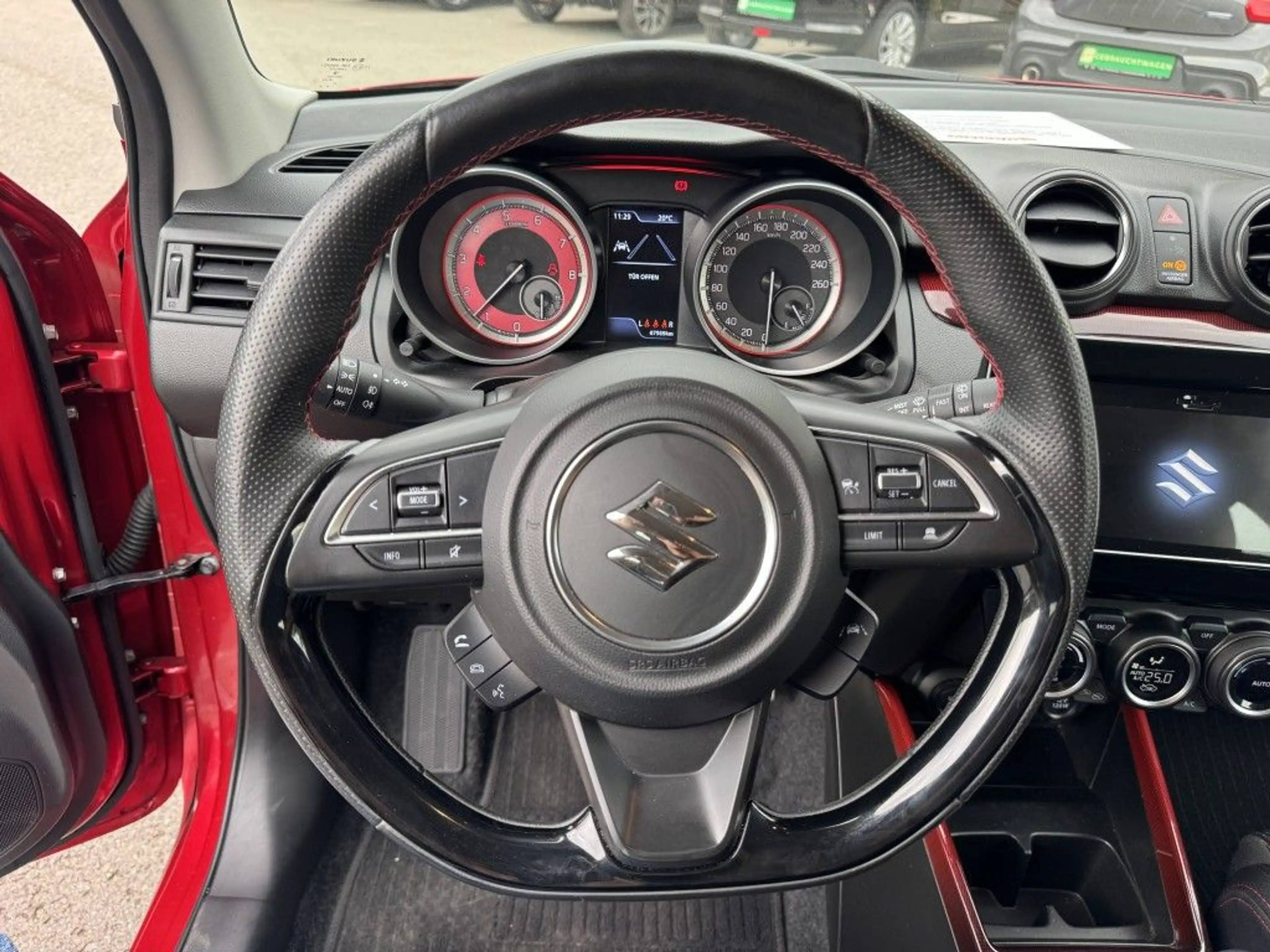 Suzuki Swift Sport 1.4 Boosterjet Hybrid — photo 12