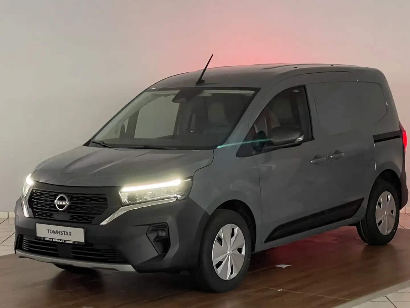 Nissan Townstar Kasten N-CONNECTA 1.3 DIG-T 130 PS AHZV Gris - 2