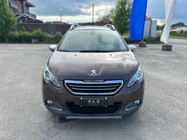 Peugeot 2008 view 2