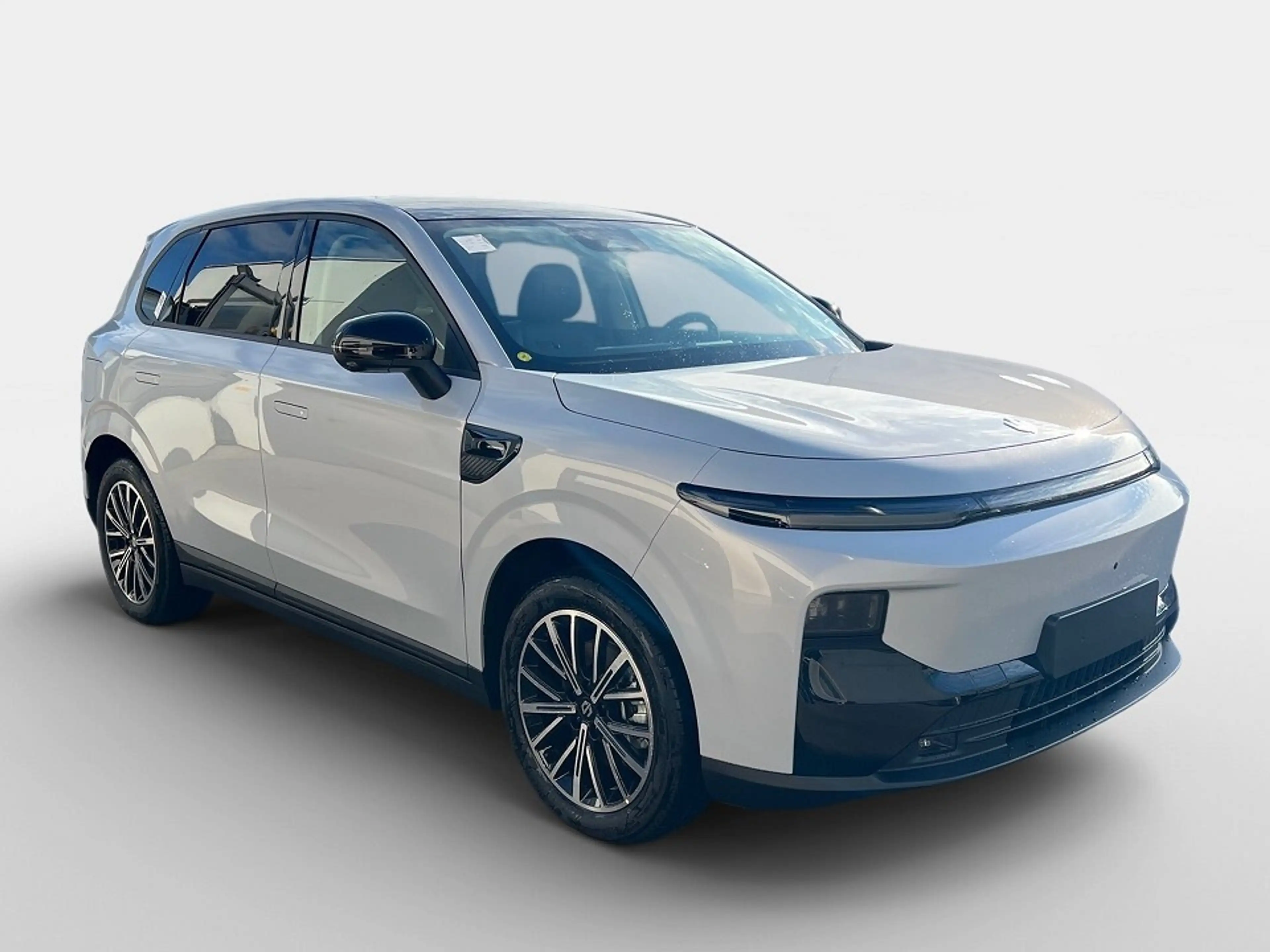 Leapmotor B10 DESIGN PROMAX — photo 2