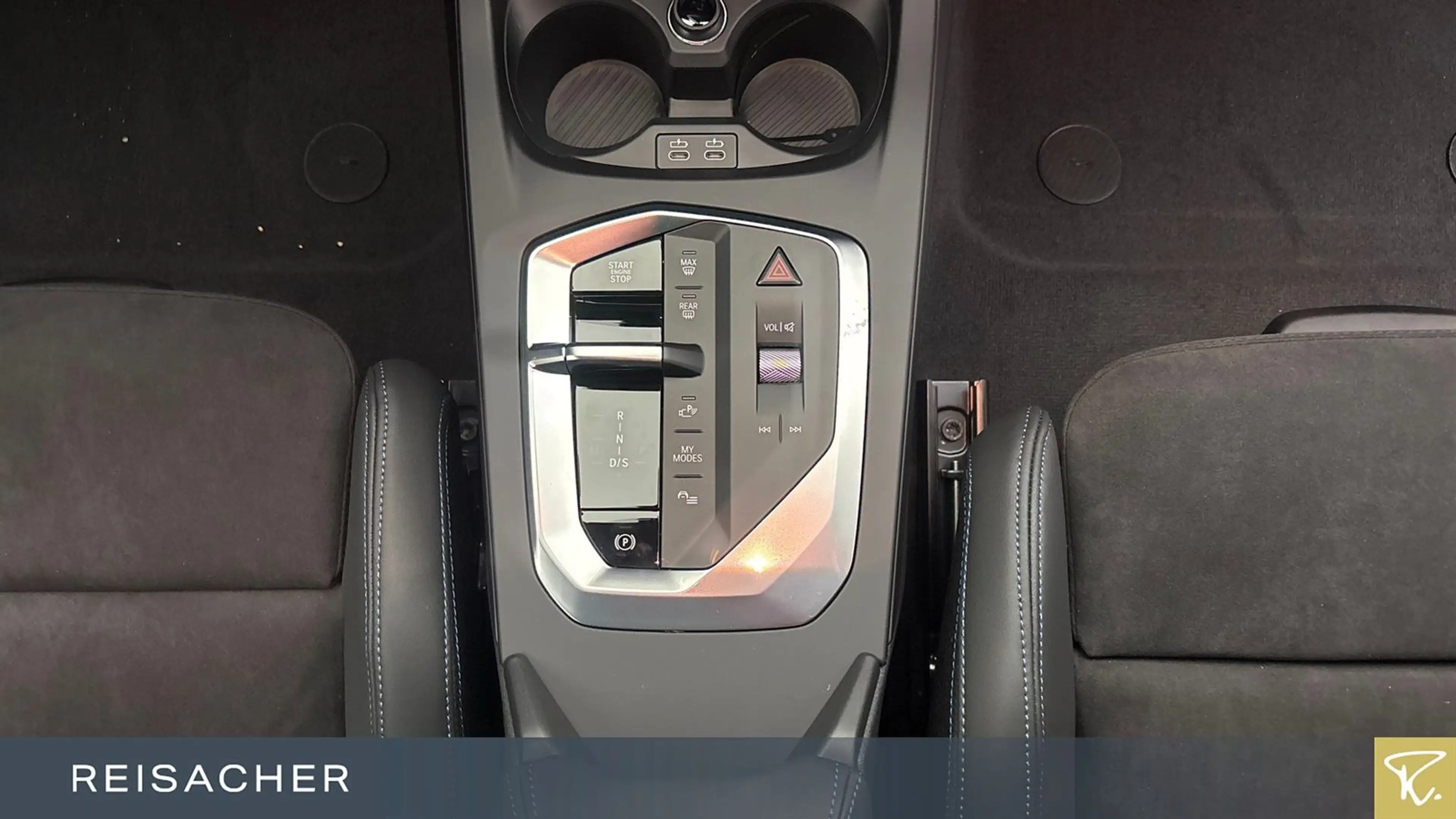 BMW 135 xDrive Sportpaket Autom. Parksystem DAB — photo 11