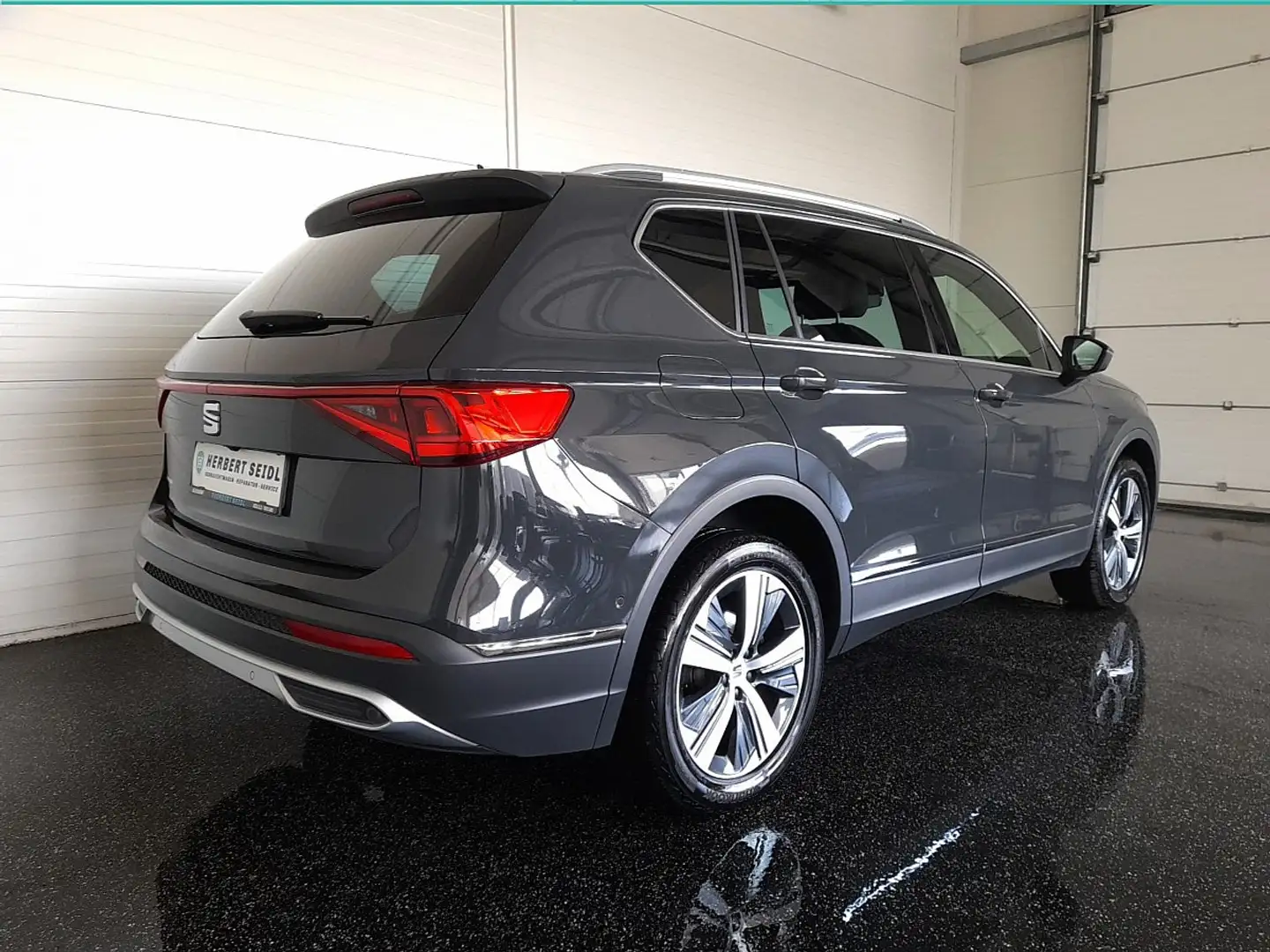 SEAT Tarraco XCELLENCE 4x4 2,0 TDI DSG *VOLL-LED / VIRTUELL ... Grau - 2