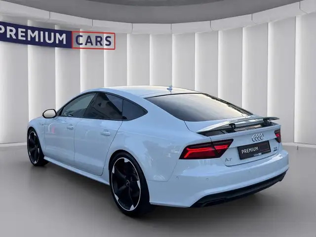 Audi A7 view 3