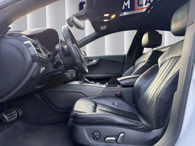 Audi A7 view 10