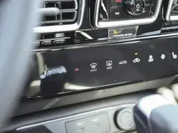 Nissan Sentra снимка Nissan Sentra
