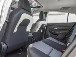 Nissan Sentra снимка Nissan Sentra