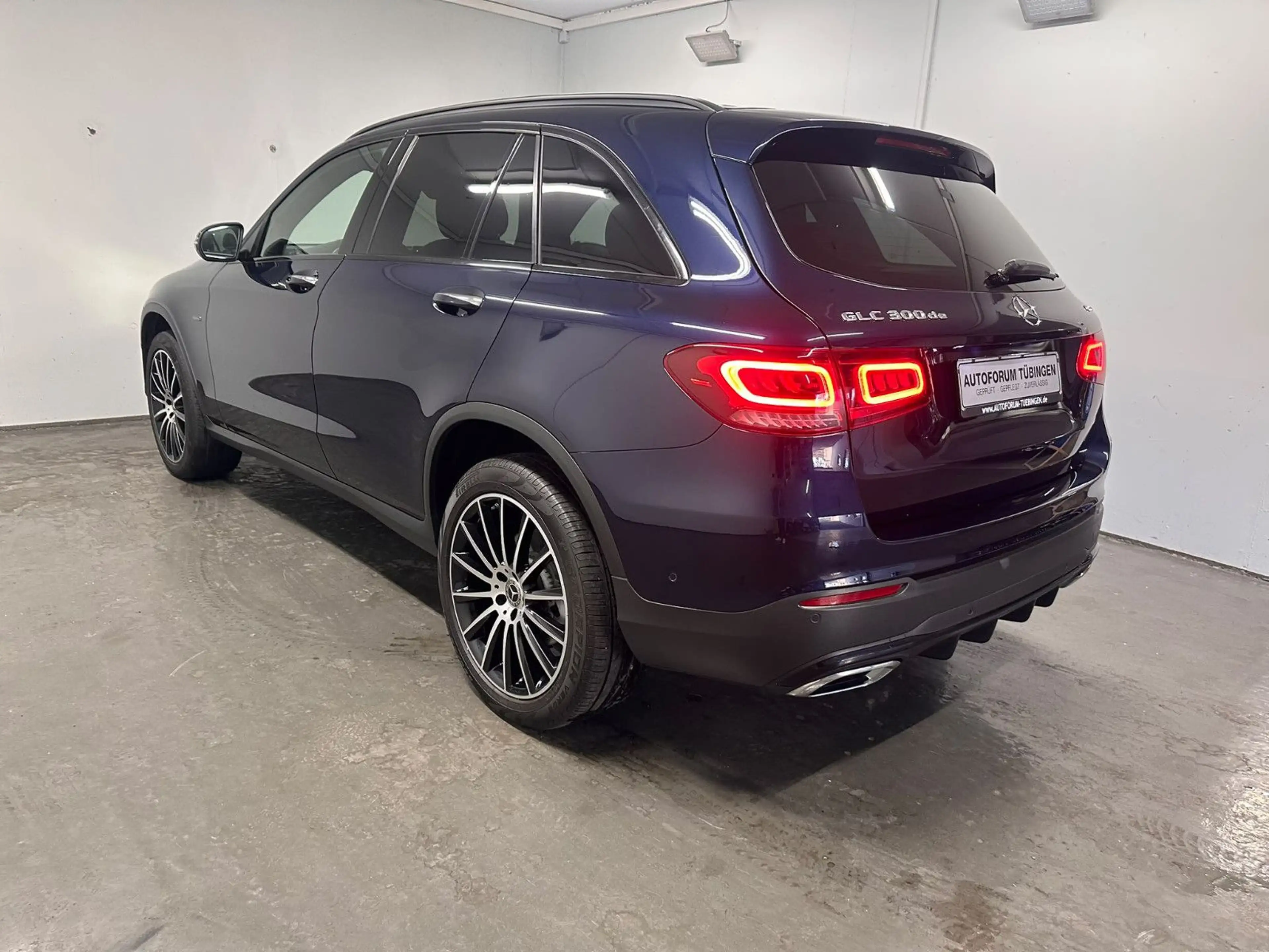 Mercedes-Benz GLC 300 de 4MATIC Autom.*AMG*NIGHT*HUD*KEYLESS* — photo 6