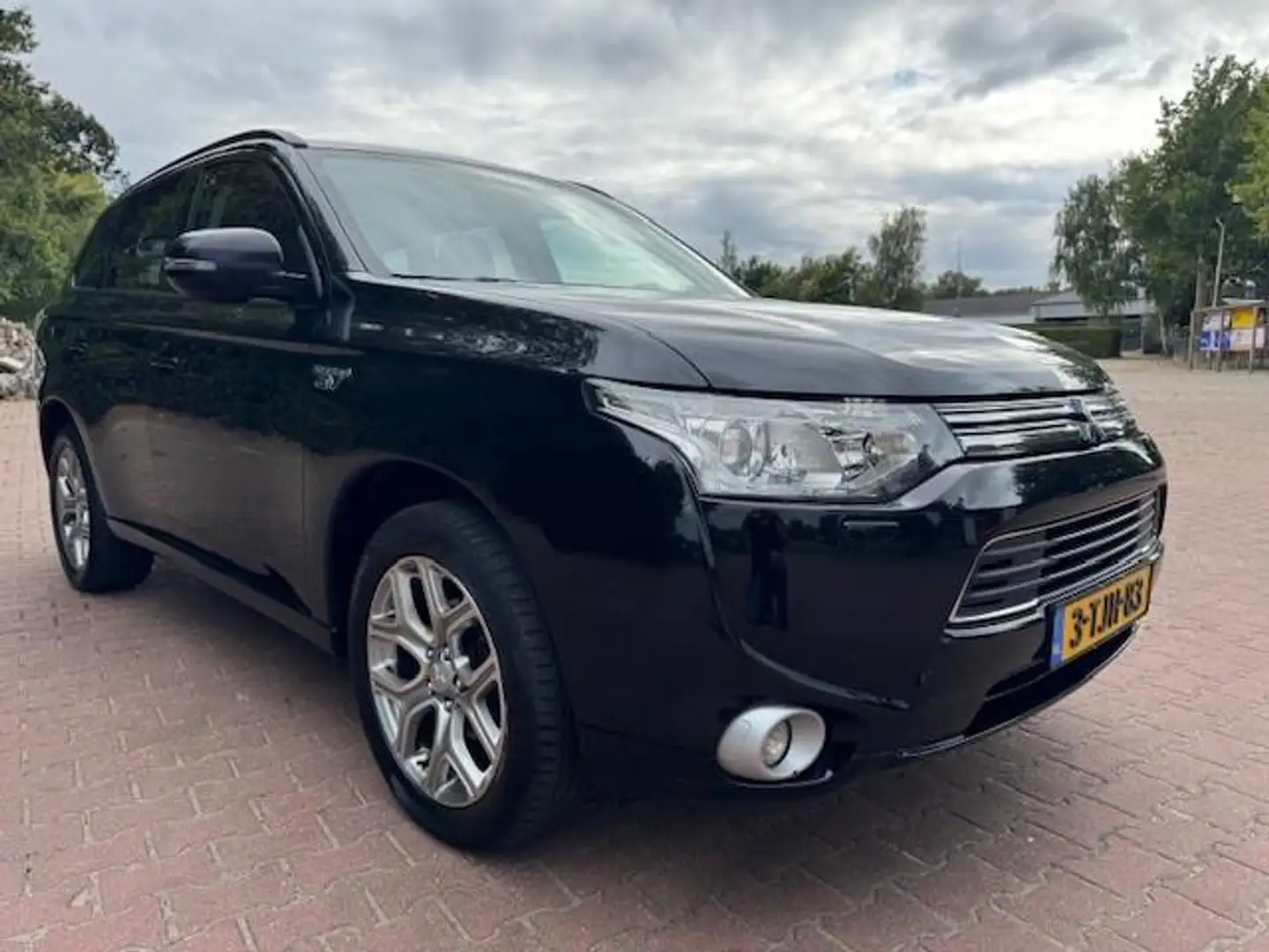 Mitsubishi Outlander 2.0 PHEV INTENSE+/THAAK/HLEER/XENON/NAV/APK Nero - 1