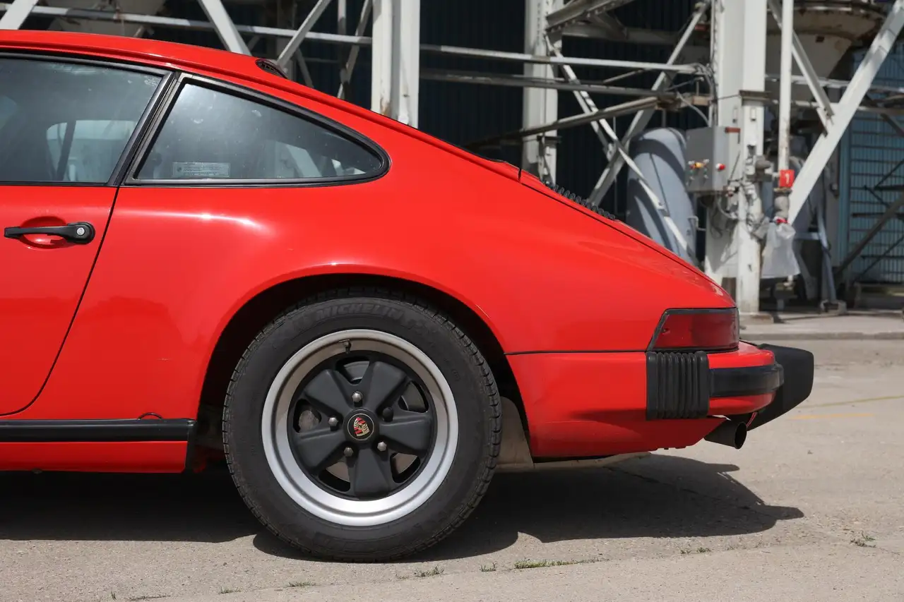 Porsche 911 Carrera 3.2 Coupé, foto 5