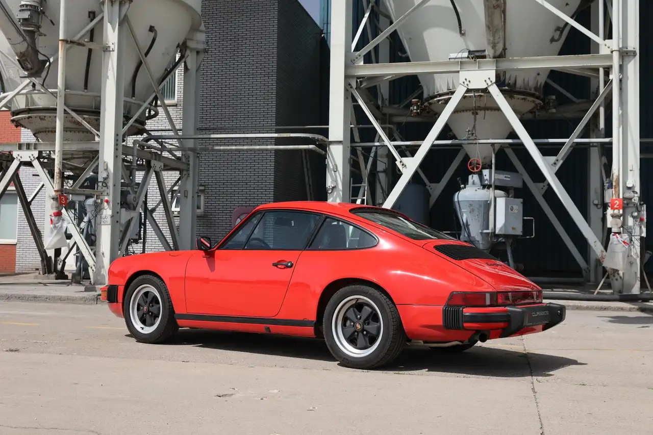 Porsche 911 Carrera 3.2 Coupé, foto 8