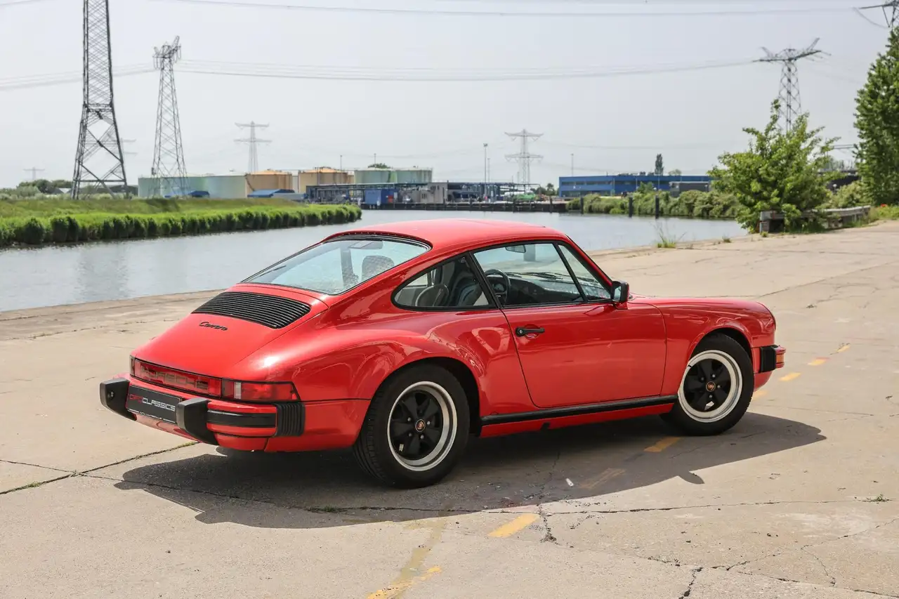 Porsche 911 Carrera 3.2 Coupé, foto 6