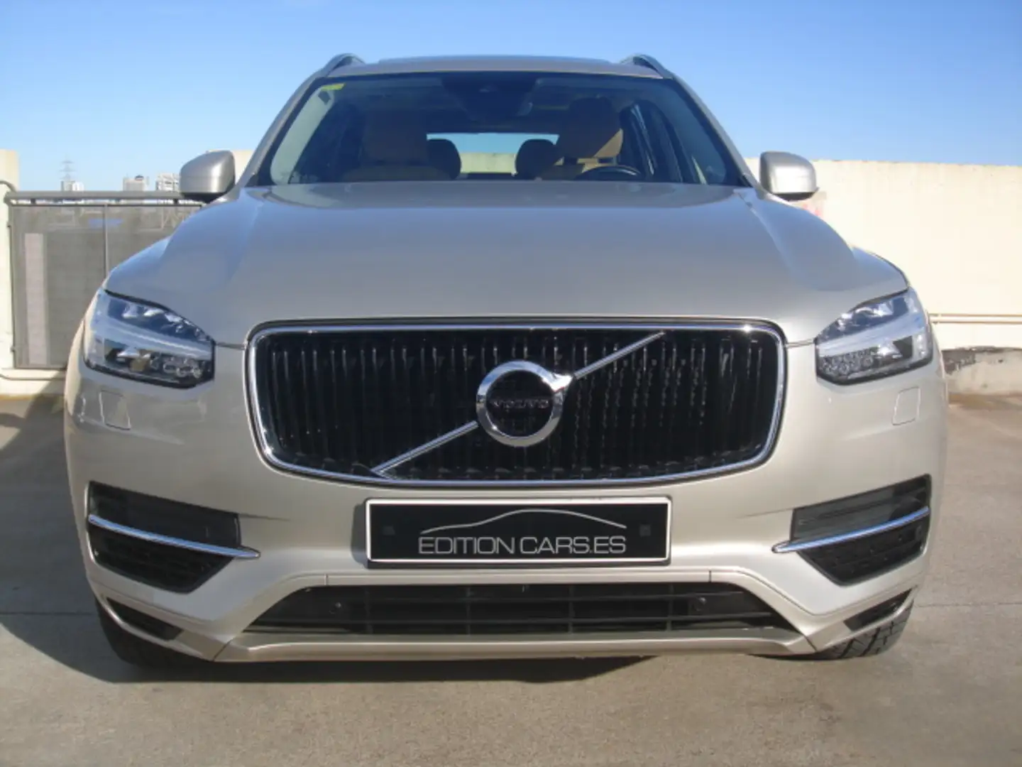 Volvo XC90 T8 Twin Momentum AWD 400 Beige - 2