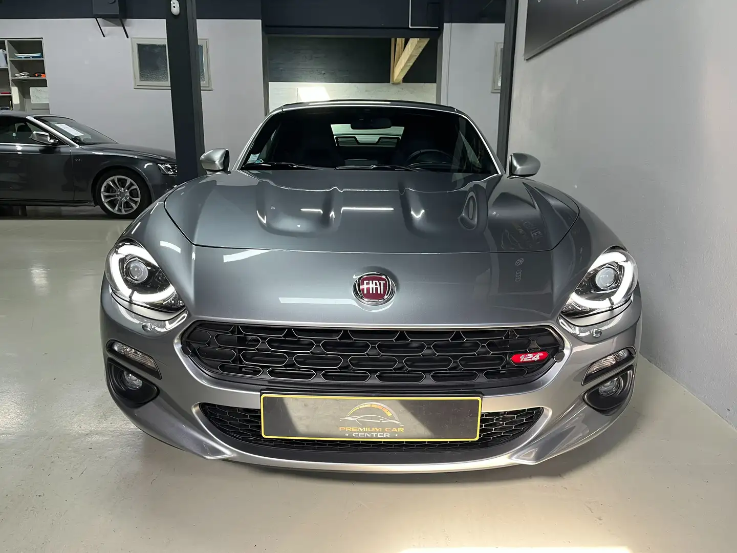 Fiat 124 Spider 124 SPIDER 1.4 MultiAir 140 ch Lusso Silber - 2