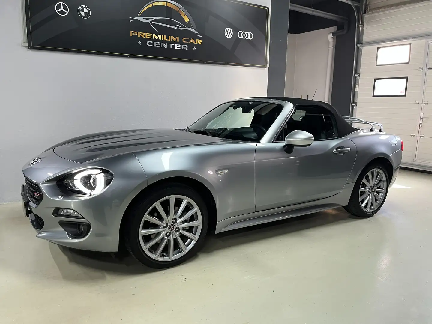 Fiat 124 Spider 124 SPIDER 1.4 MultiAir 140 ch Lusso Silber - 1