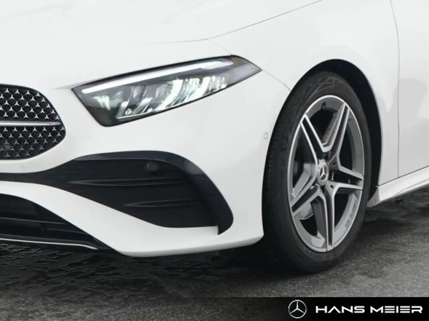 Mercedes-Benz A 200 A 200 d AMG MBUX Advanced Ambiente LED Kamera Navi Weiß - 2