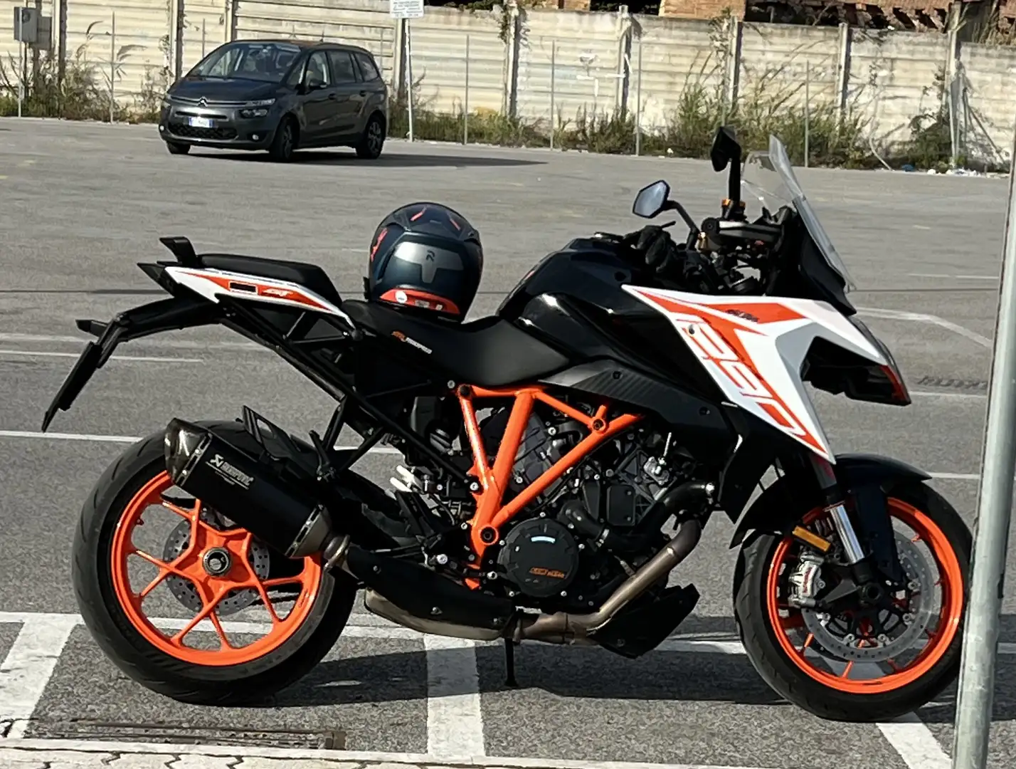 KTM 1290 Super Duke GT KTM SUPERDUKE GT 1290 - 2