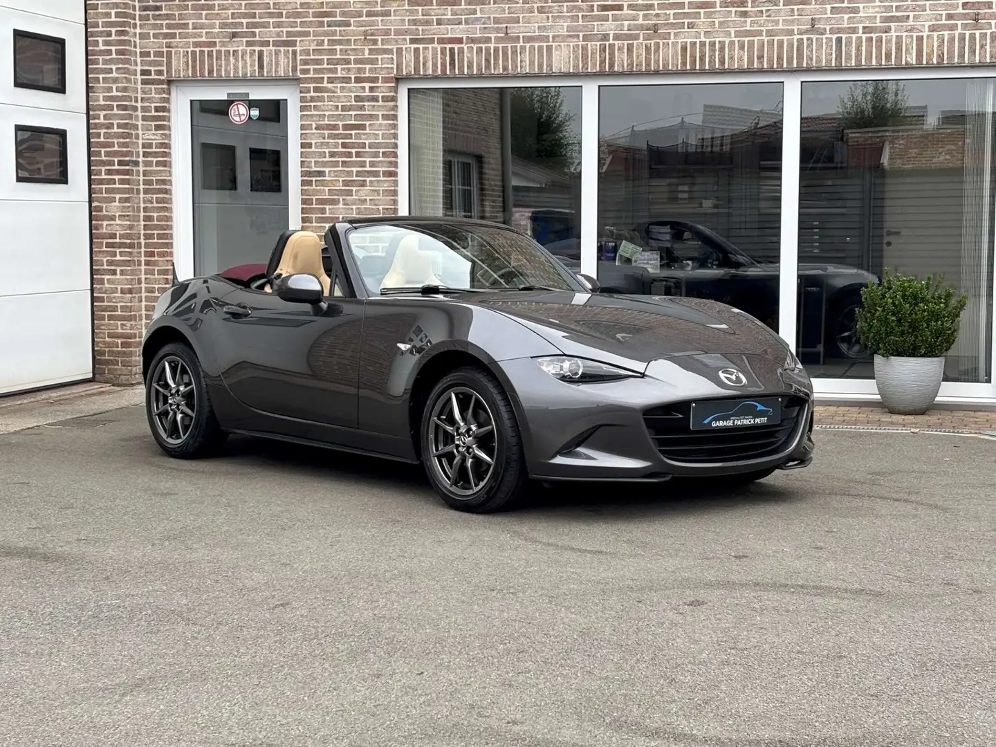 Mazda MX-5 MX-5 1.5 ND SAKURA / Apple / Camera / 46000km Grijs - 1