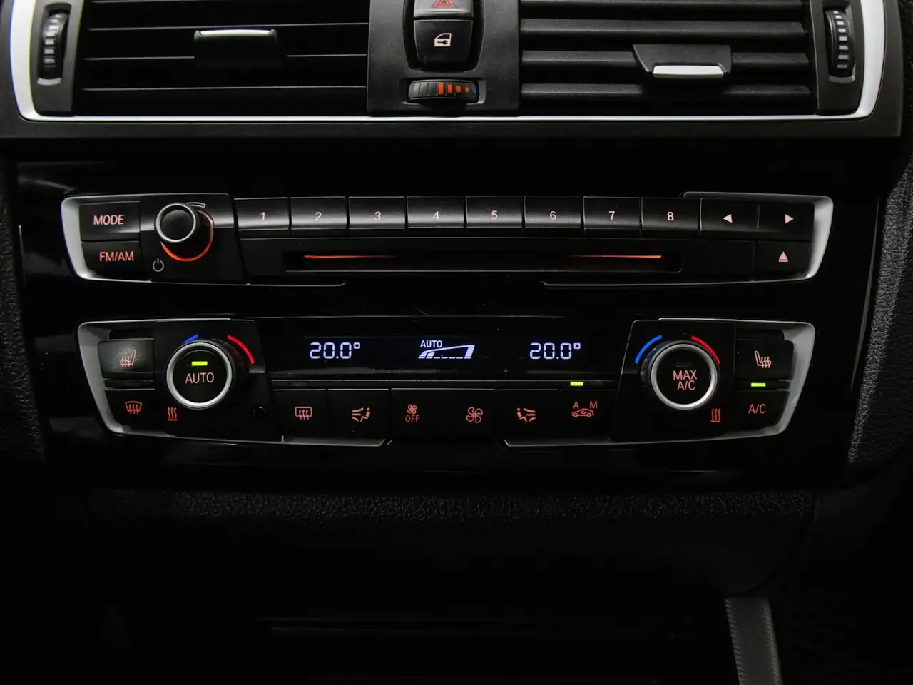 BMW 2 Series снимка BMW 2 Series