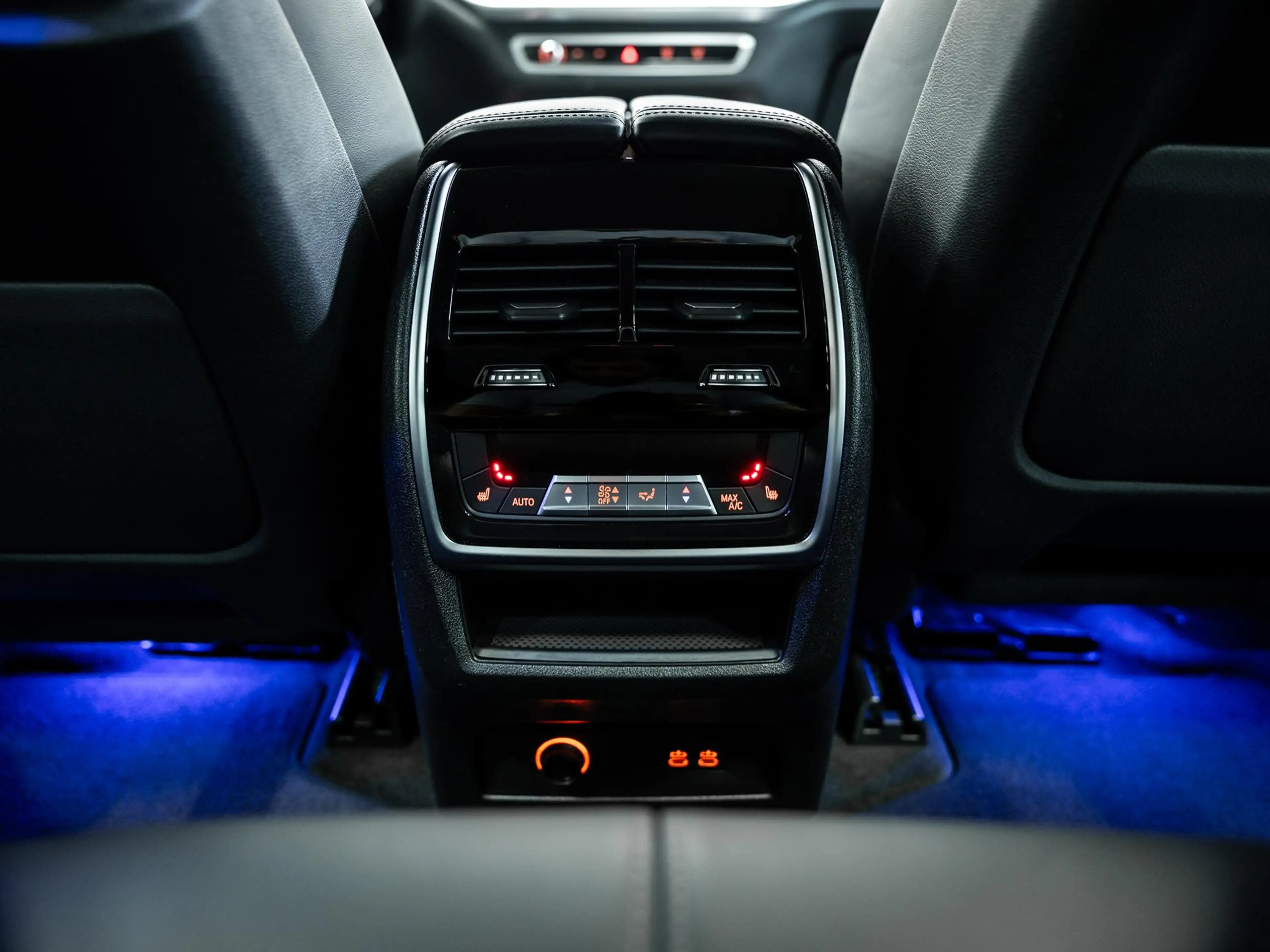 BMW X5 xDrive50e Vol uitgevoerde Frozen Black X5 Skyloung — photo 43