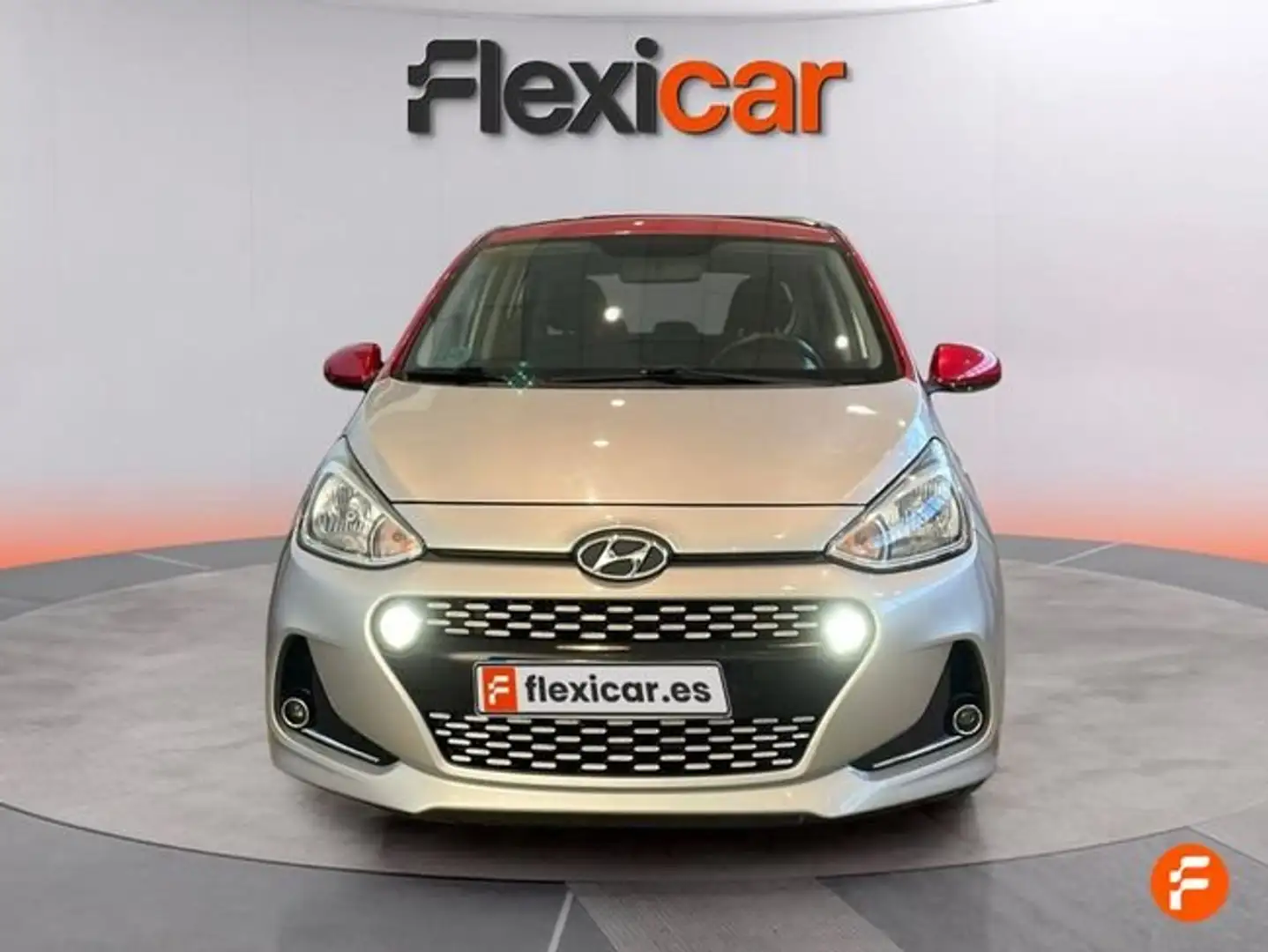 Hyundai i10 1.0 Go Gris - 2