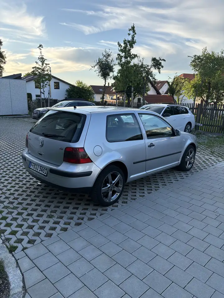 Volkswagen Golf Special, foto 1