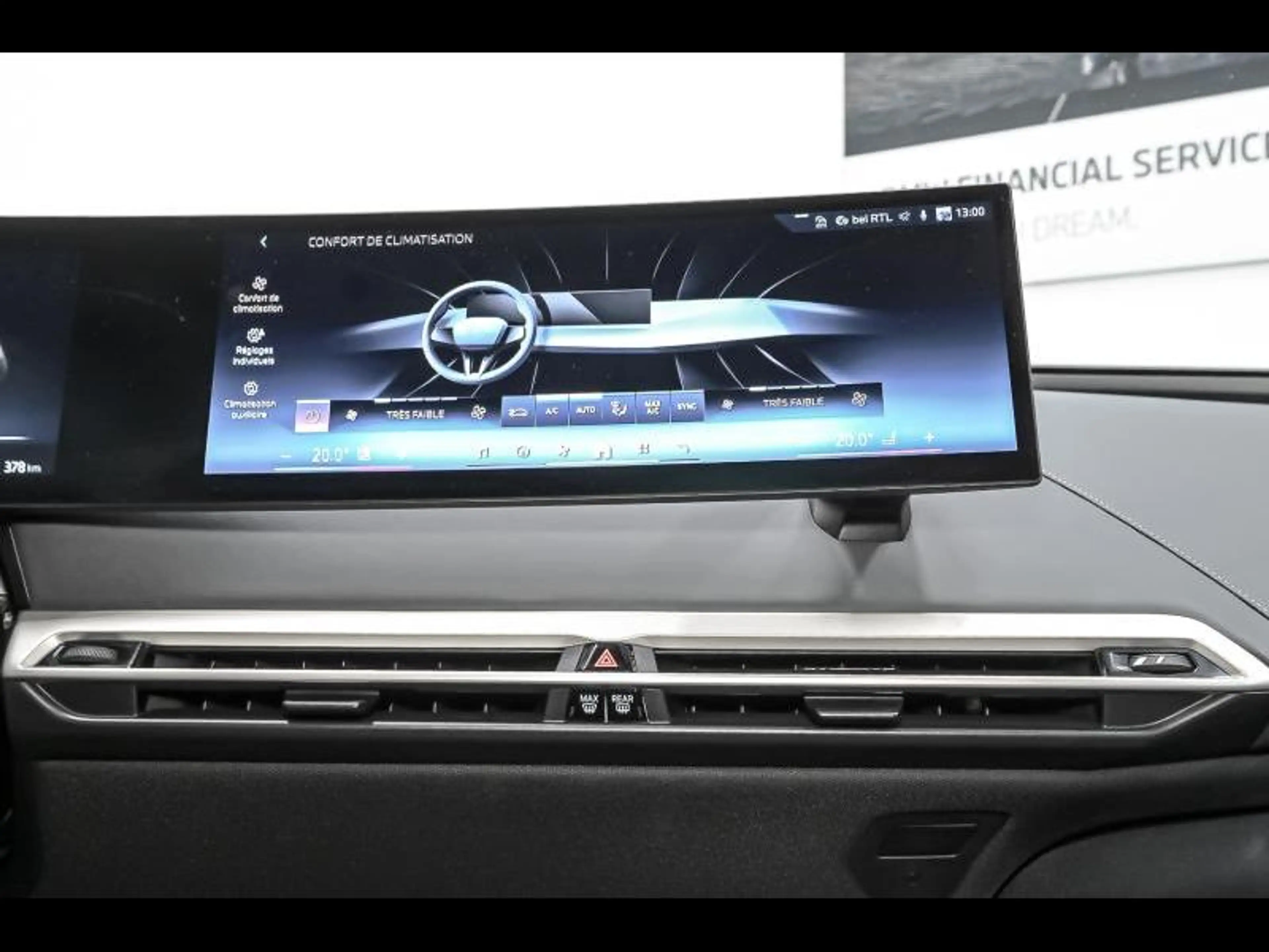 BMW iX xDrive50 - Sport — photo 10