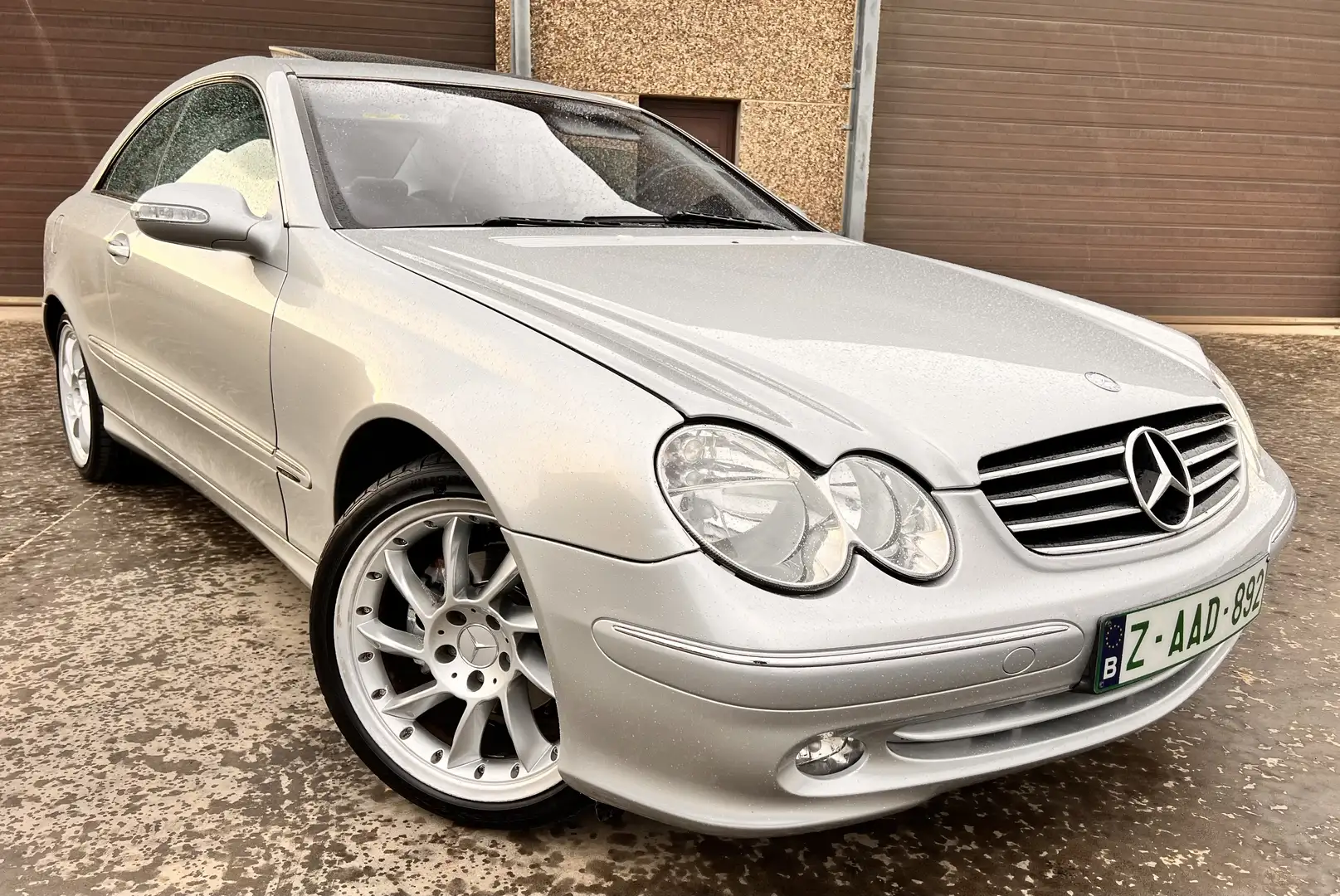 Mercedes-Benz CLK 1.8i / Boîte automatique / air conditionné Zilver - 1