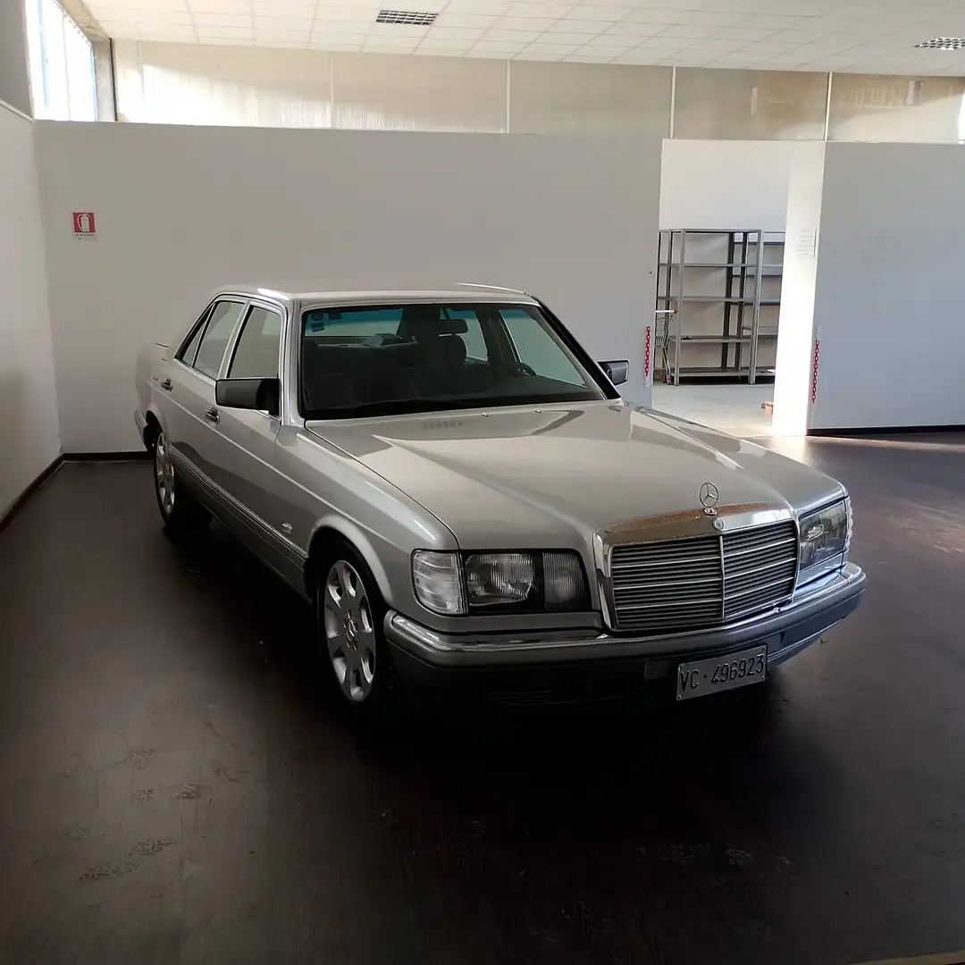 Mercedes-Benz S 560 E - 1