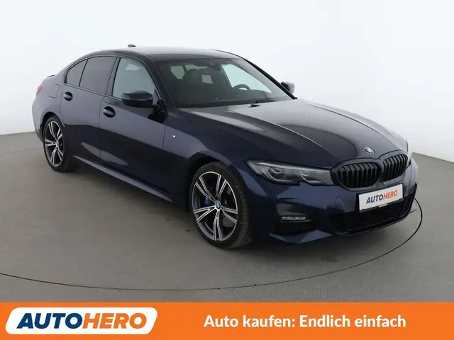BMW 3 Series view 8