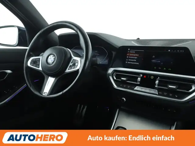 BMW 3 Series view 13