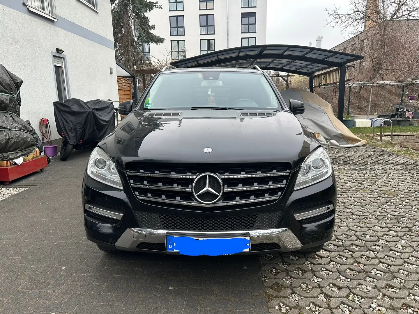 Mercedes-Benz ML 350 ML 350 4MATIC (BlueEFFICIENCY) 7G-TRONIC Czarny - 1