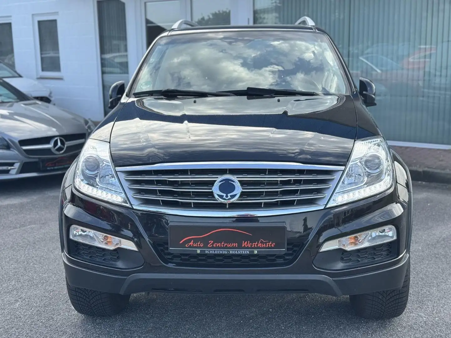SsangYong Rexton REXTON Rexton W Executive 4WD 3.5t 7Sitzer AHK Schwarz - 2