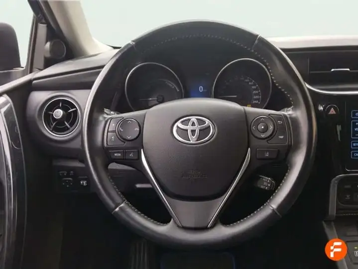 Toyota Auris 2017, foto 16