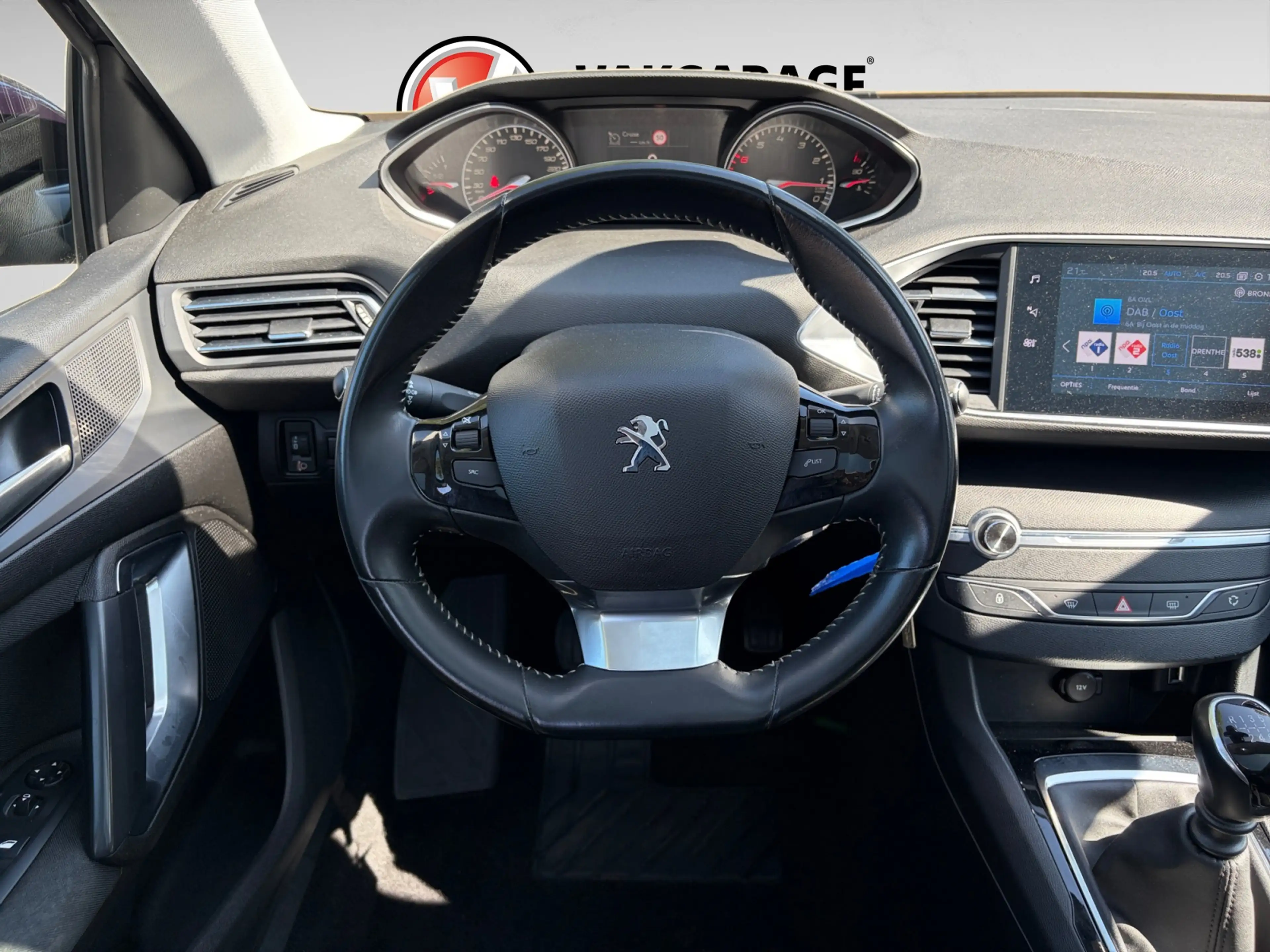 Peugeot 308 SW 1.2 PureTech Blue Lease Executive | Clima | Cru — photo 15