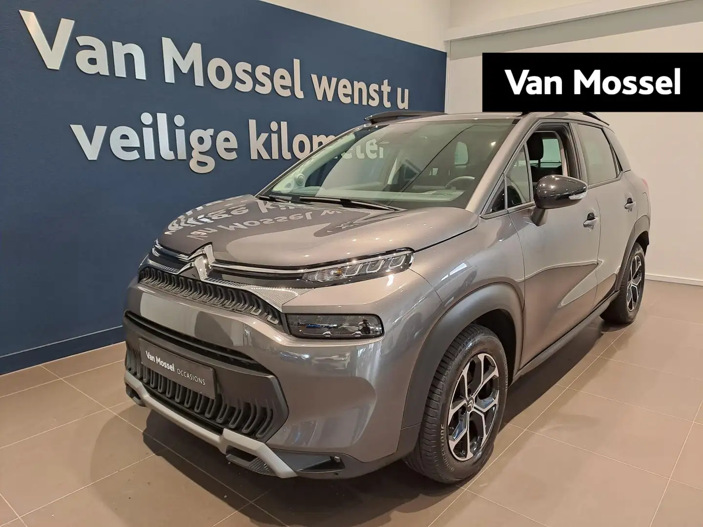 Citroen C3 Aircross 1.2 PureTech Shine | Navigatie | Climate control | Grijs - 1