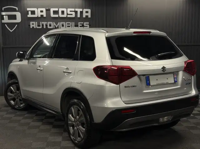 Suzuki Vitara view 4