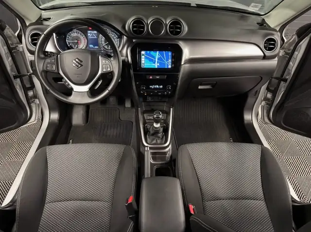 Suzuki Vitara view 15