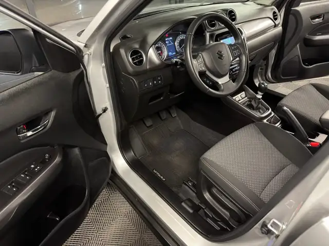Suzuki Vitara view 7