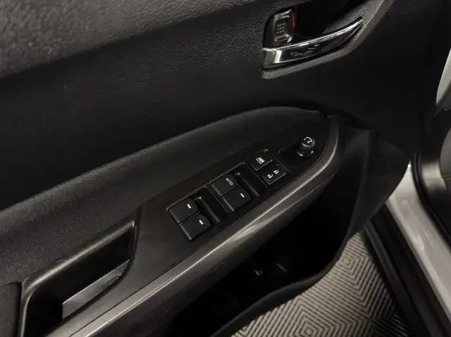 Suzuki Vitara view 8
