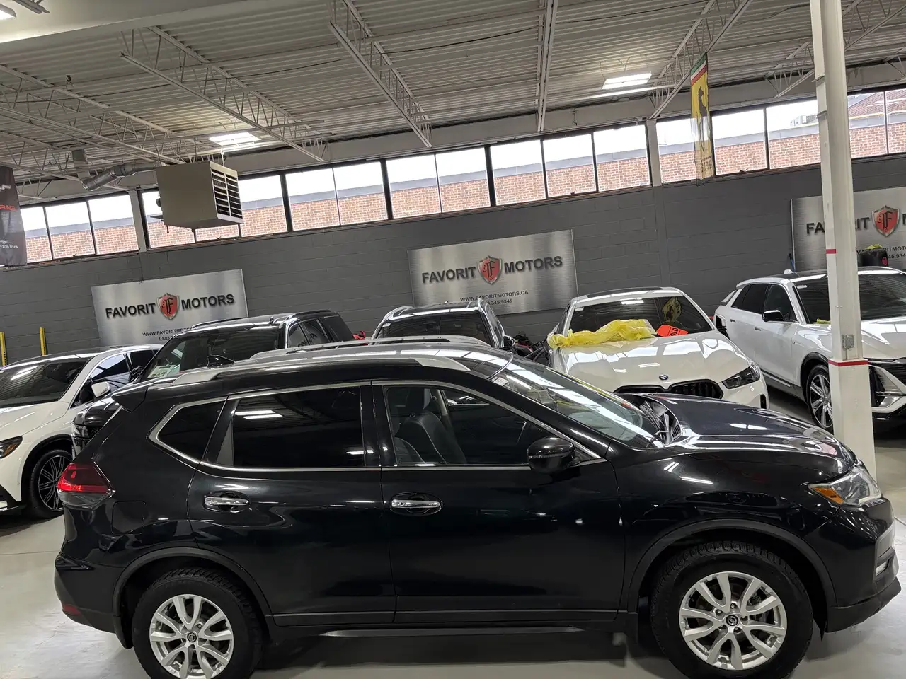 Nissan Rogue снимка Nissan Rogue