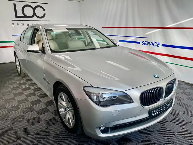 BMW 740 740i