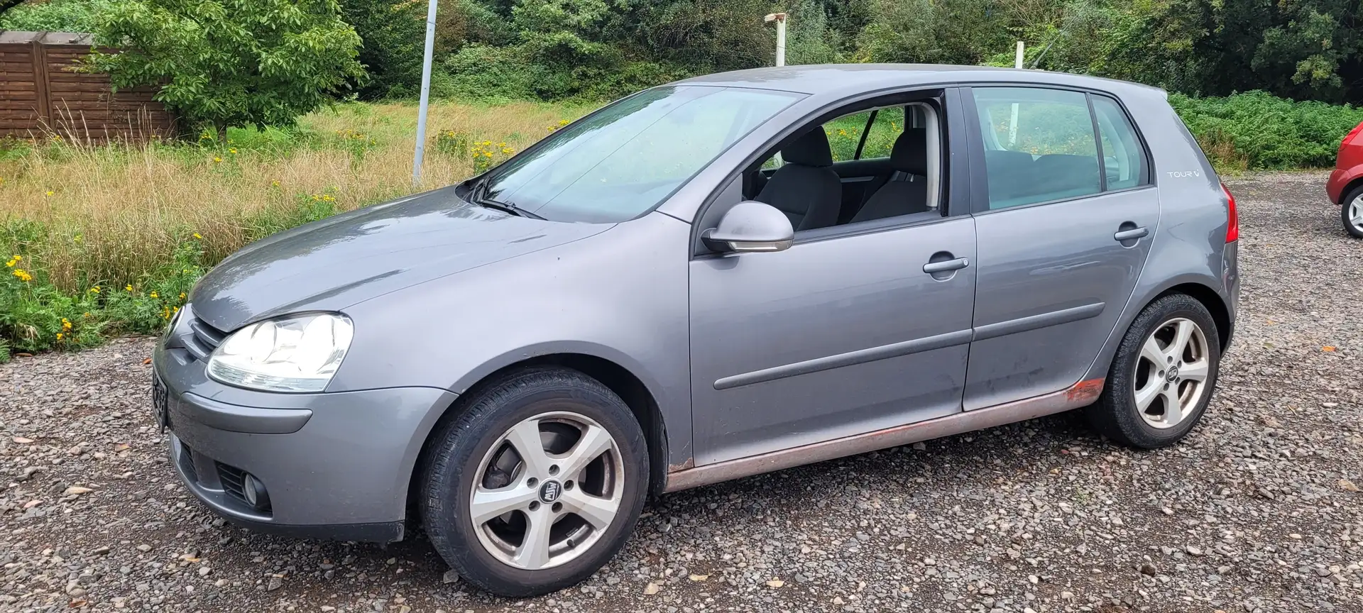 Volkswagen Golf Gris - 1
