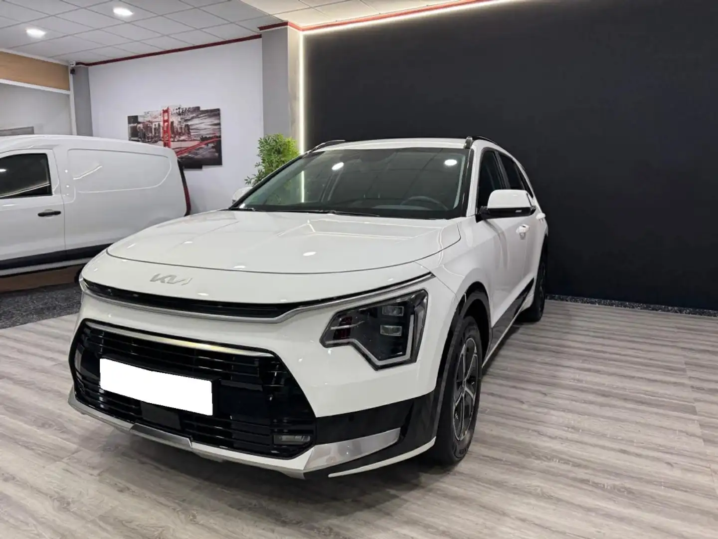 Kia Niro 1.6 HEV Drive Blanc - 1