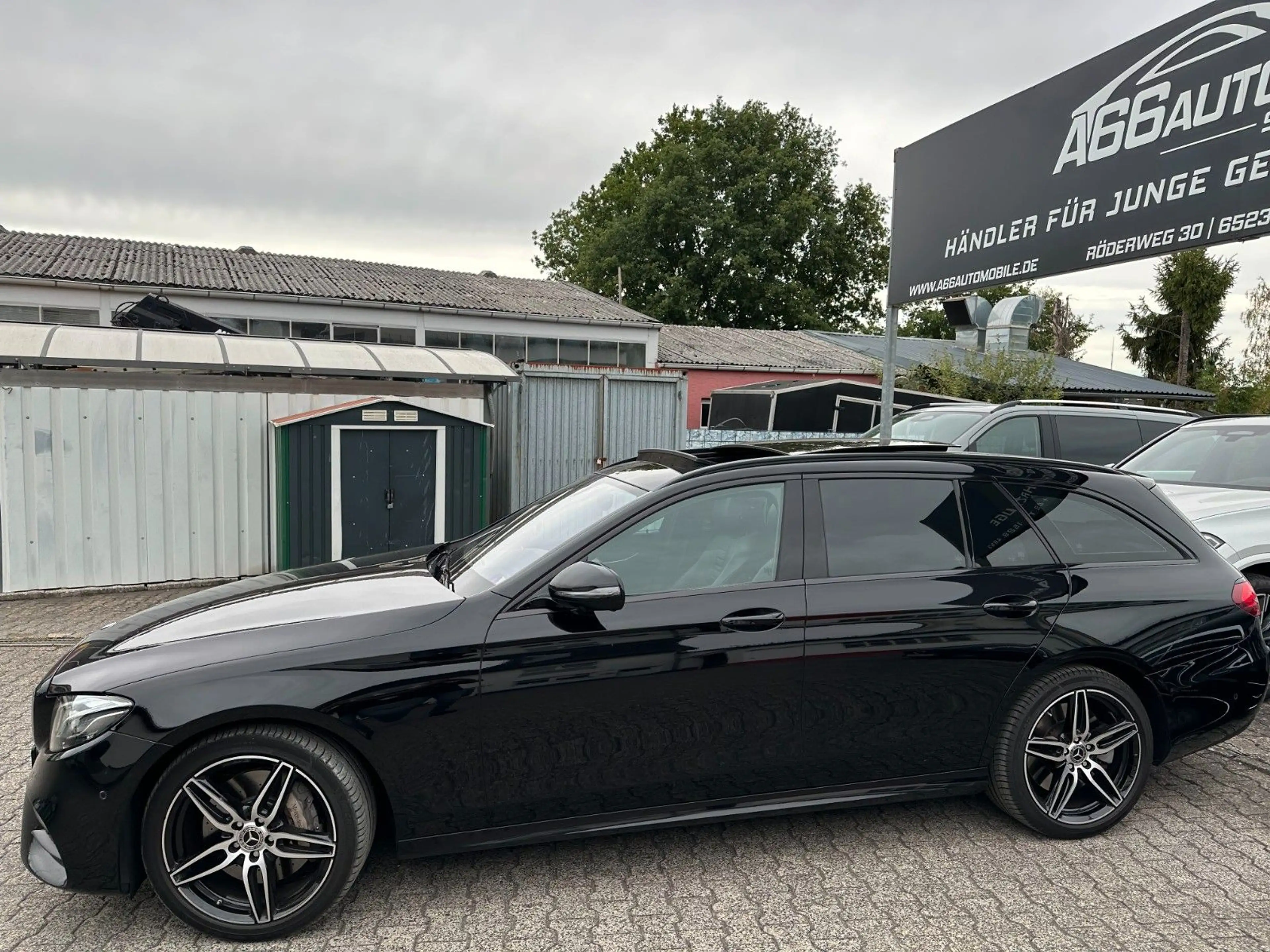 Mercedes-Benz E 450 4M 3x AMG PANO*DISTR*Standh*Airmatic*SoftC — photo 13