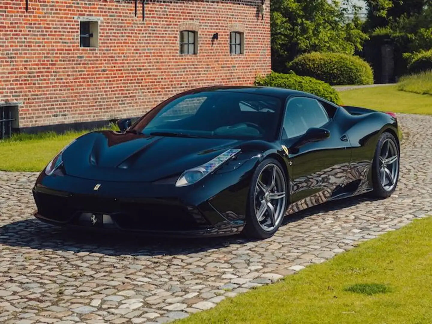 Ferrari 458 Speciale Černá - 2