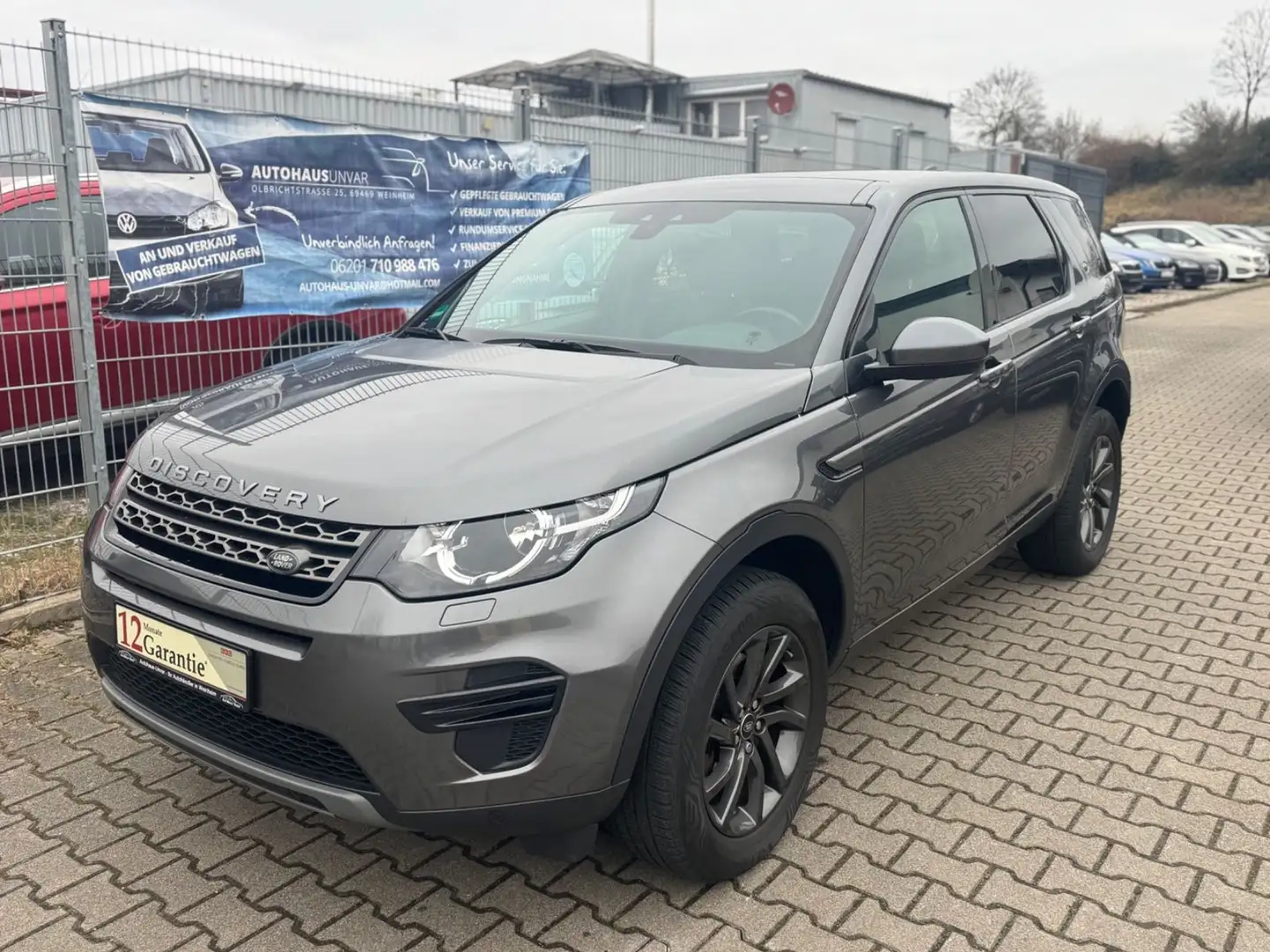 Land Rover Discovery Sport SE AWD 2.0TD4 |LEDER|PANO|AHK| Grau - 1